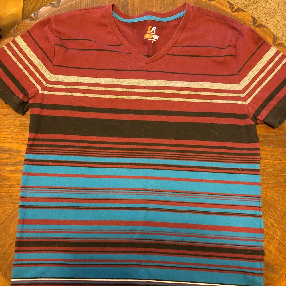 Amplify V neck T-shirt